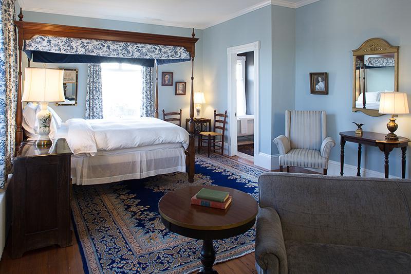 The Manor Inn Castine Экстерьер фото